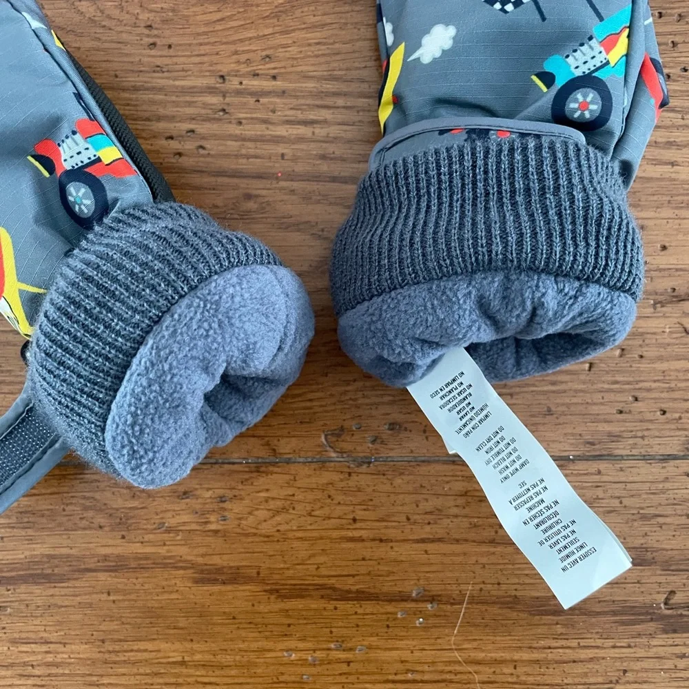 The Children's Place Kids' Colorful Car Print Mittens L 4T/5T